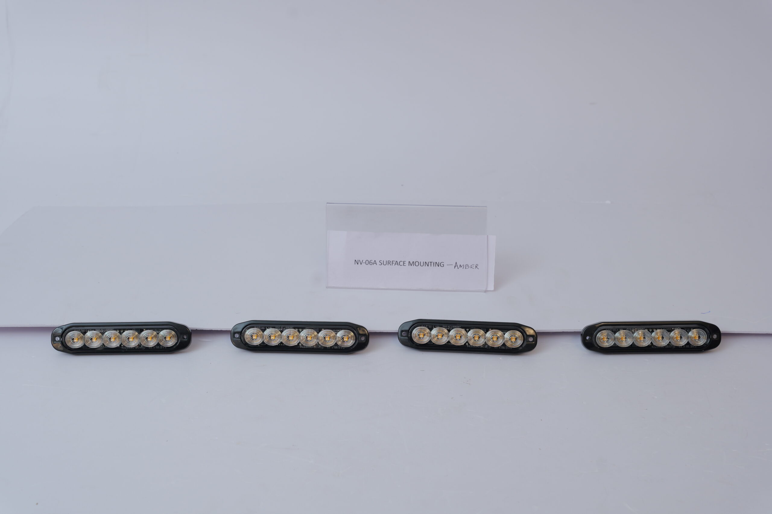 Surface mounting Light 06 A LED AMBER - Image 2