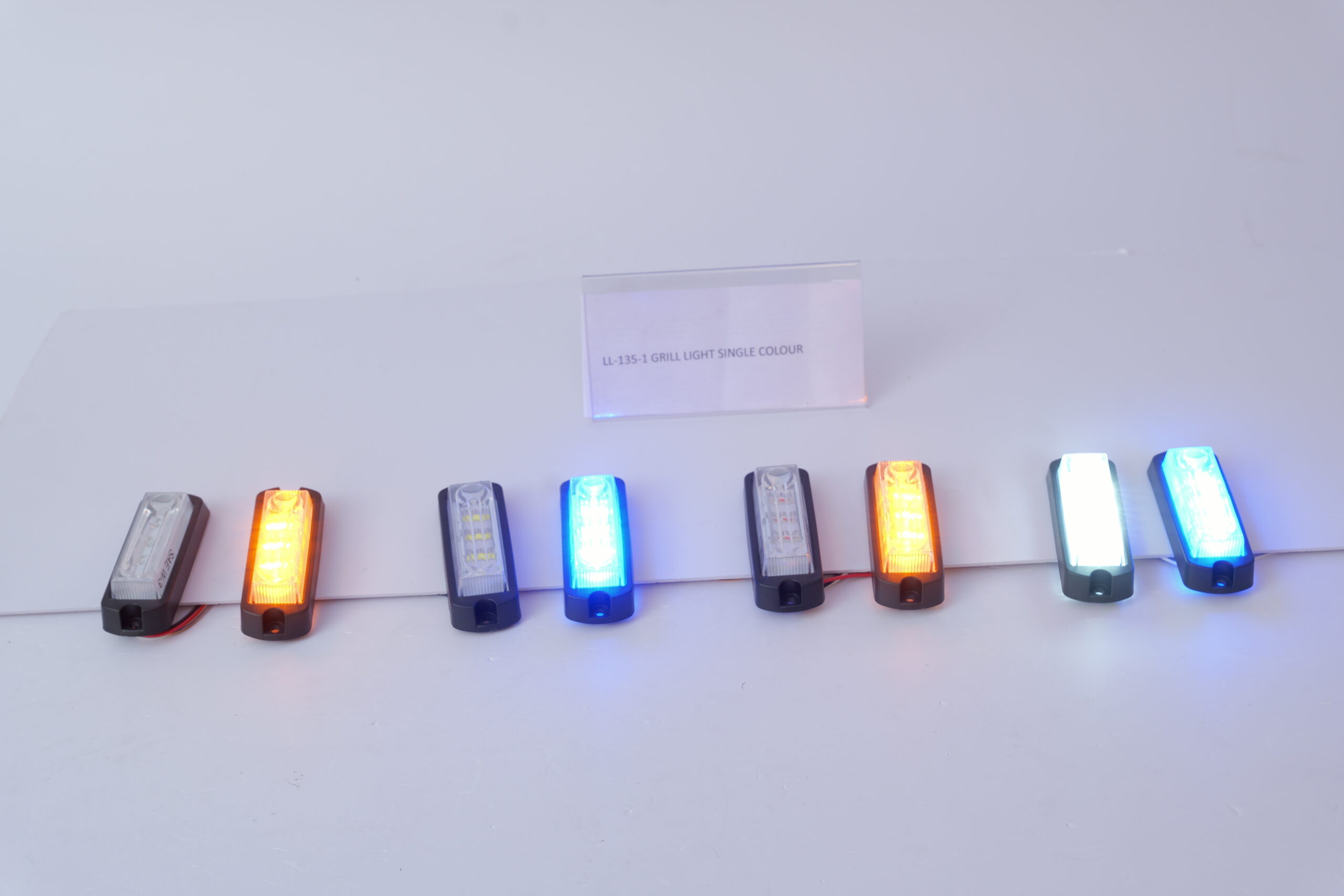 LED 135-1 Red/White/Blue/Amber - Image 3
